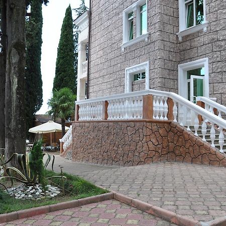Гагрипш Курортный Комплекс Gagra Exterior foto