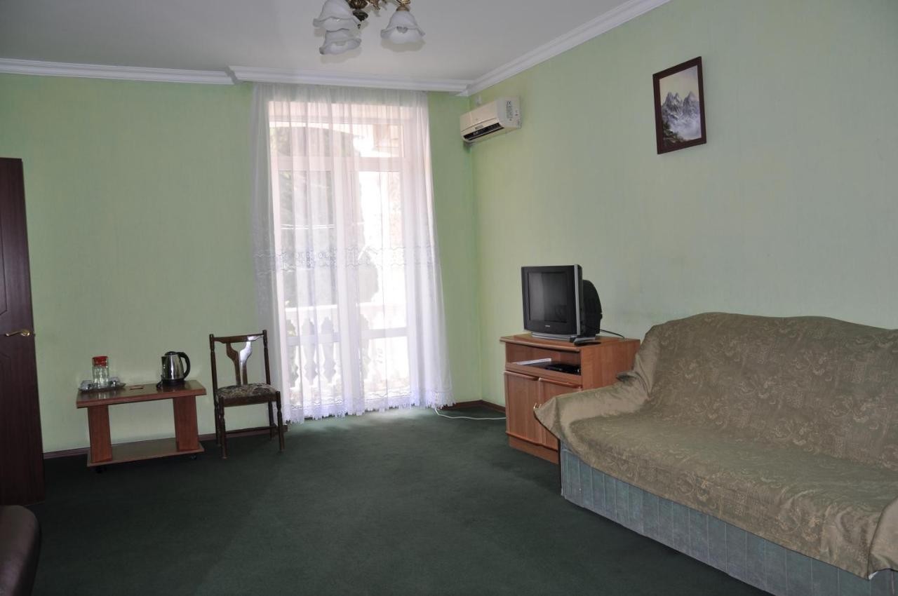 Гагрипш Курортный Комплекс Gagra Exterior foto